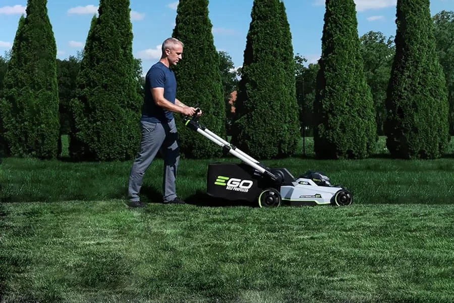 cordless electric lawnmower